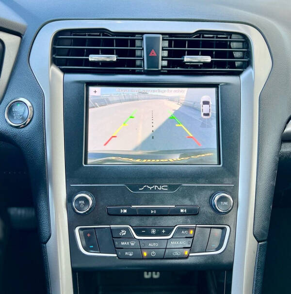 2019 Ford Fusion SE