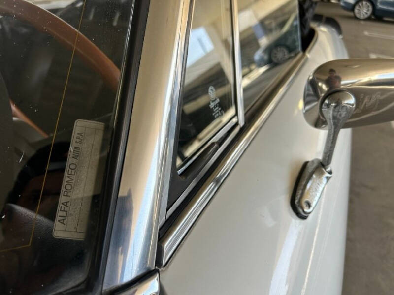 1985 Alfa Romeo Spider Veloce