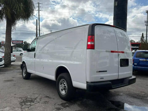 2020 Chevrolet Express 2500