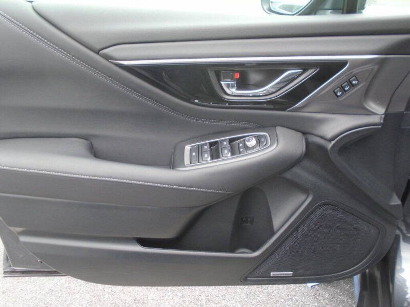 2025 Subaru Outback Touring XT