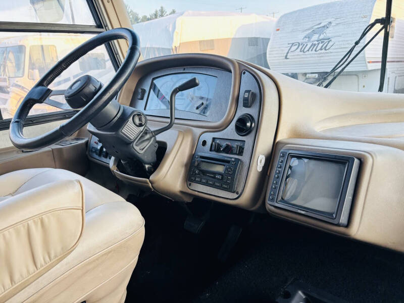 2004 National RV Sea Breeze