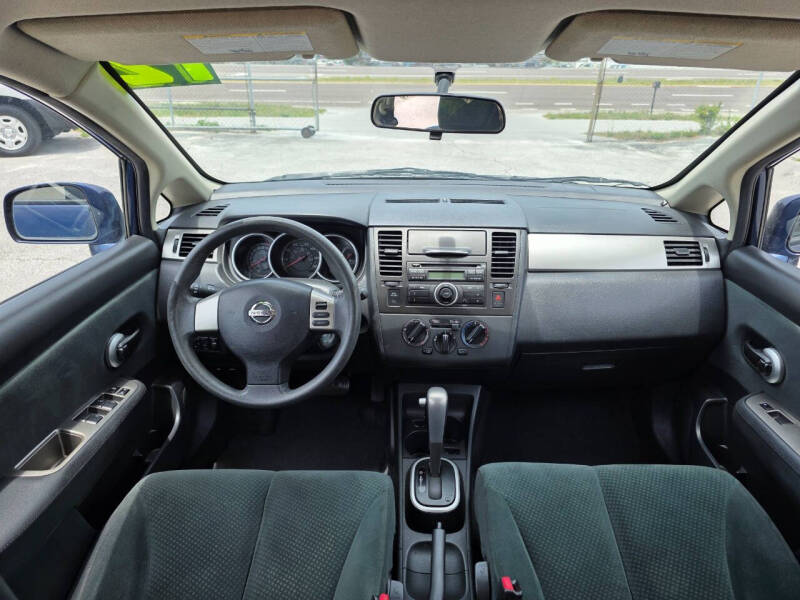 2012 Nissan Versa 1.8 S
