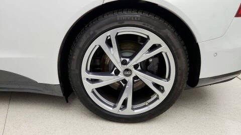 2024 Audi e-tron GT quattro Prestige