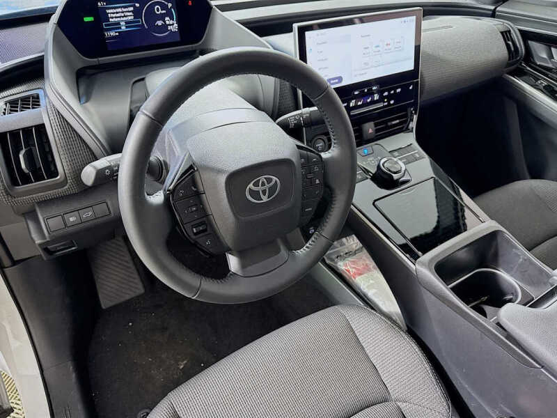 2025 Toyota bZ4X XLE
