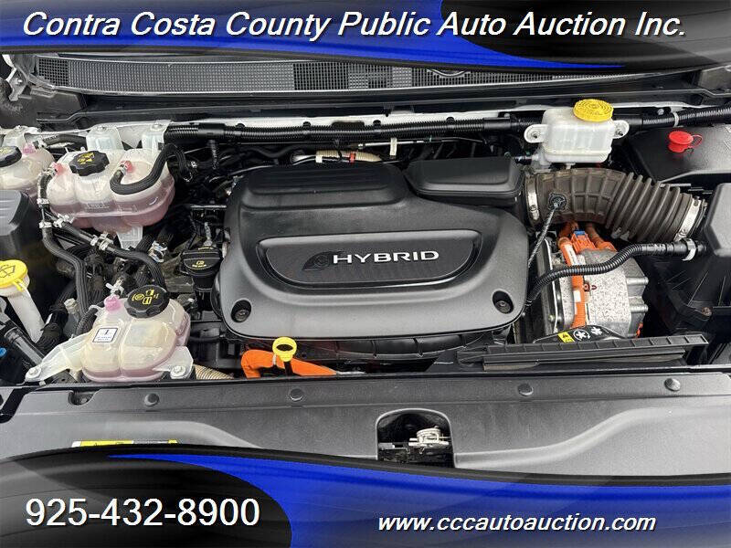 2017 Chrysler Pacifica Hybrid Touring Plus