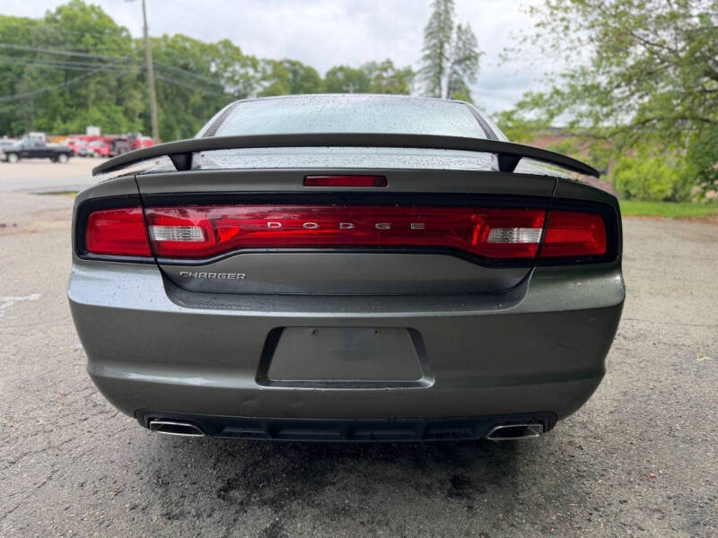 2012 Dodge Charger SE