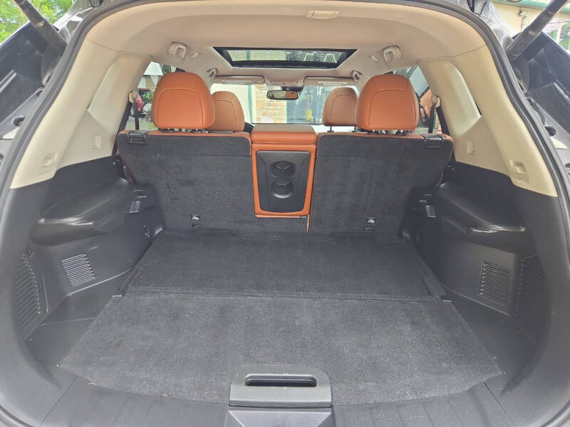 2017 Nissan Rogue SL