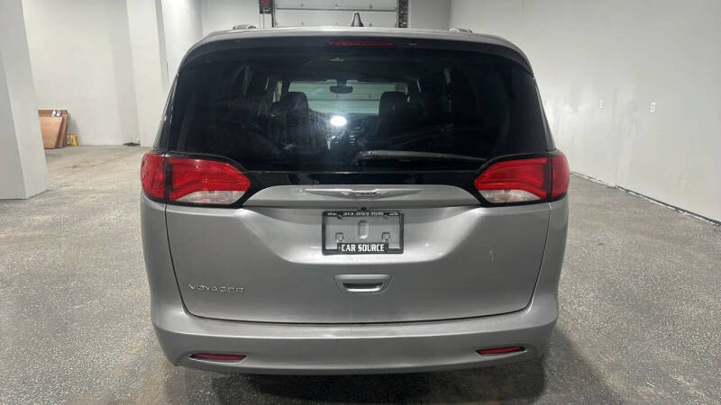 2021 Chrysler Voyager LXi