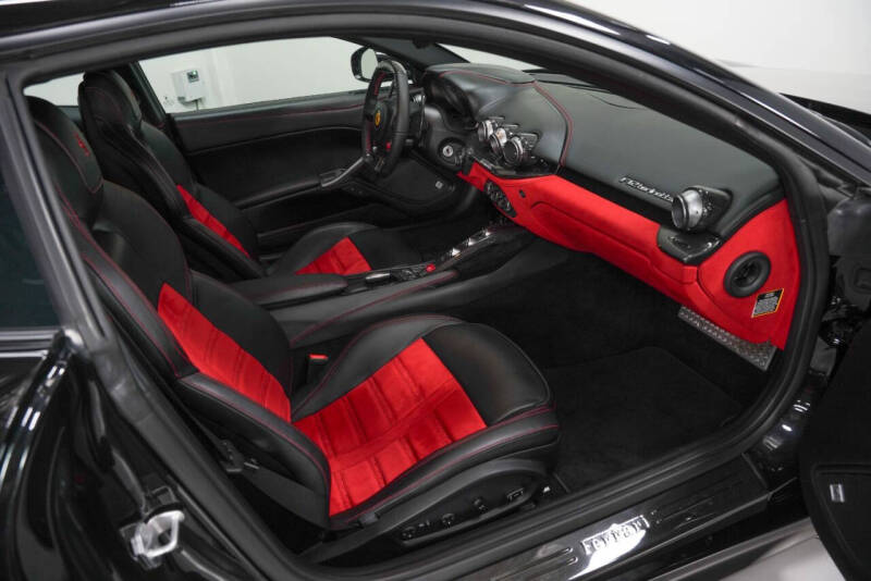 2016 Ferrari F12berlinetta