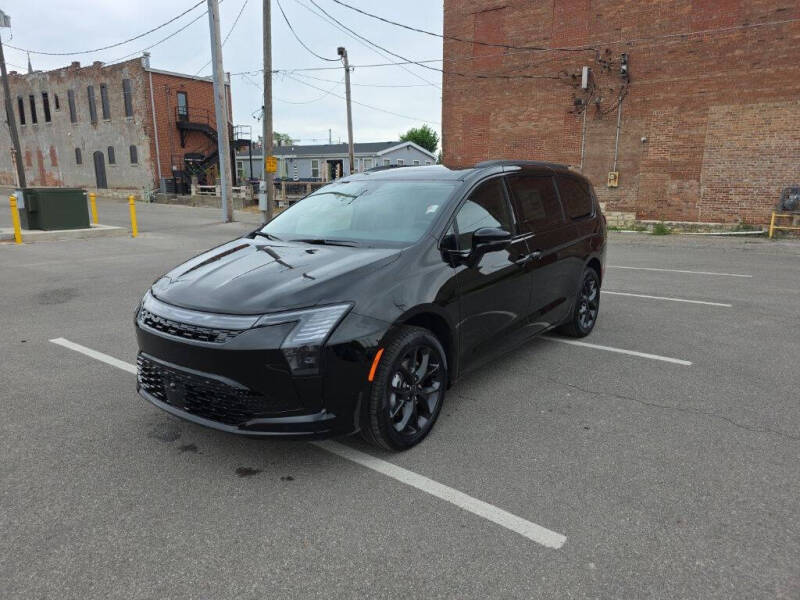 2027 Chrysler Pacifica Limited