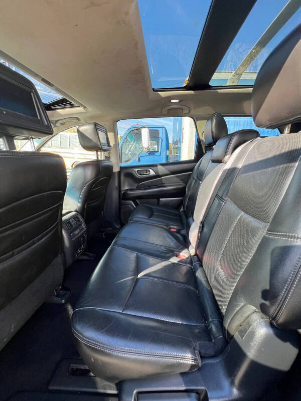 2013 Nissan Pathfinder Platinum