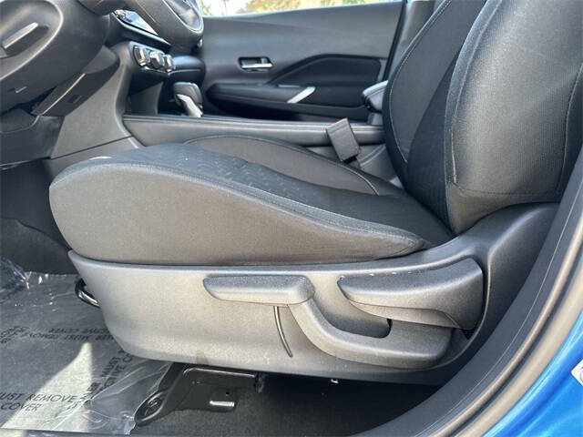 2024 Nissan Kicks SV