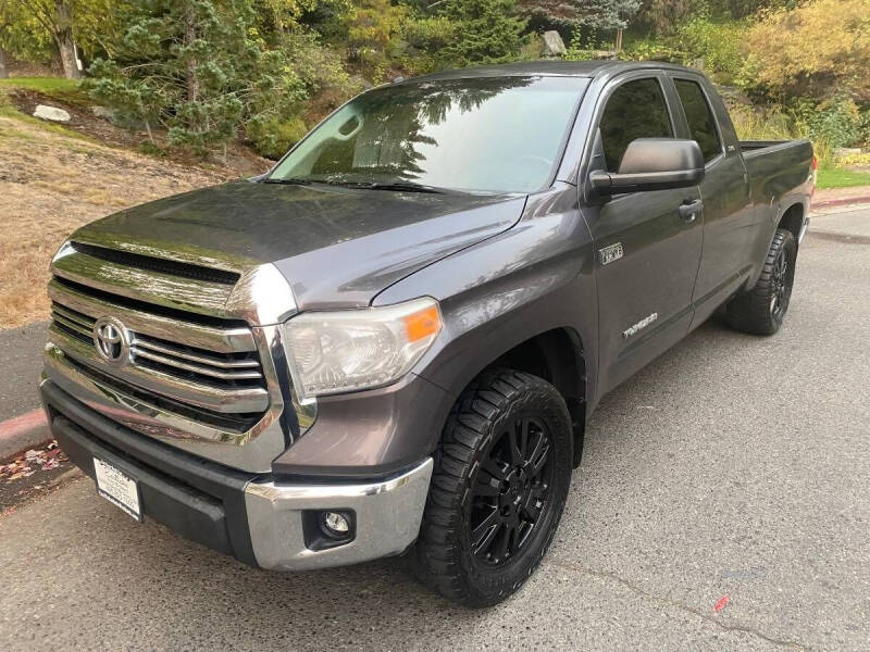 2017 Toyota Tundra SR5