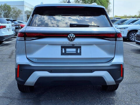 2025 Volkswagen Tiguan SE