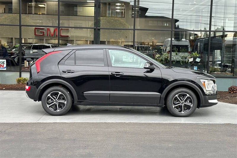 2025 Kia Niro EX