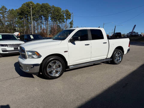 2015 RAM 1500 SLT