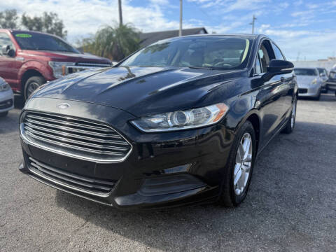 2013 Ford Fusion SE
