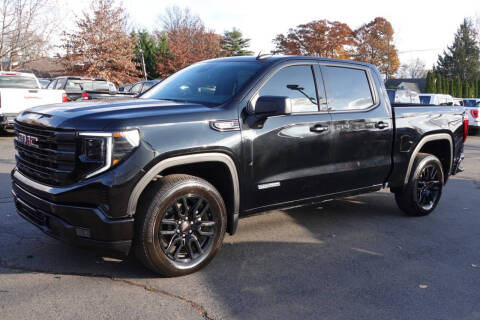2025 GMC Sierra 1500 Elevation Standard