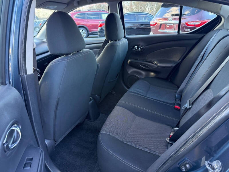 2016 Nissan Versa 1.6 SV