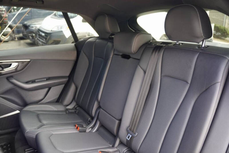 2021 Audi Q8 quattro Premium Plus 55 TFSI