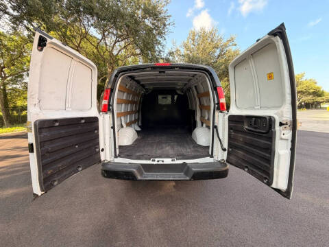 2025 Chevrolet Express 2500