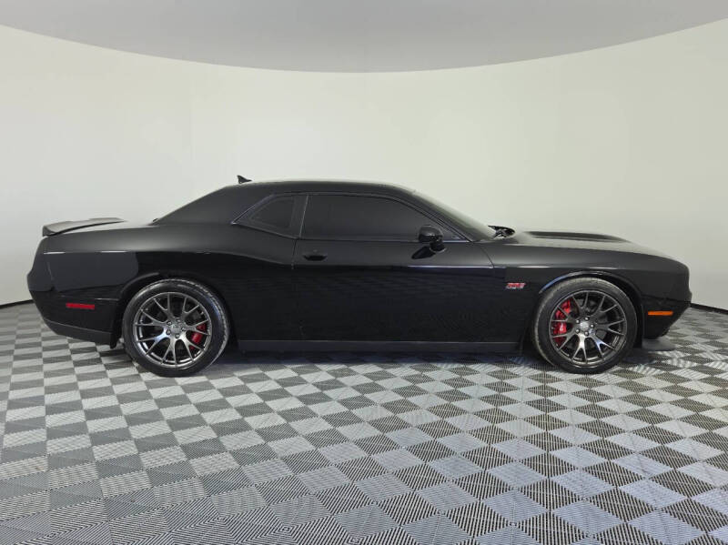 2016 Dodge Challenger SRT 392