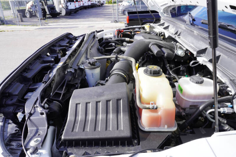 2013 Chevrolet Sonic LT - Photo 12