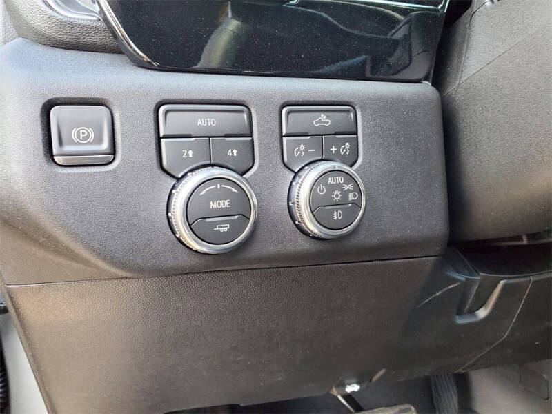 2026 GMC Sierra 1500 Elevation Standard