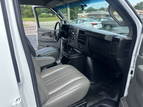 2017 Chevrolet Express 2500