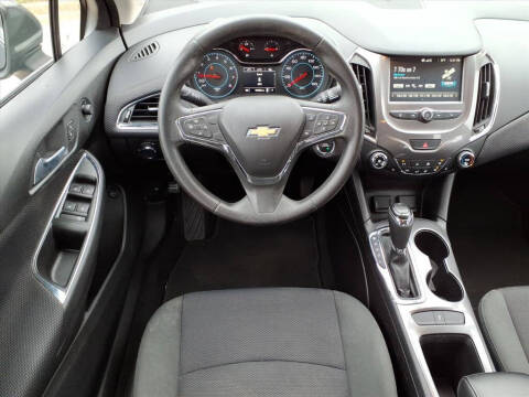 2017 Chevrolet Cruze LT Auto