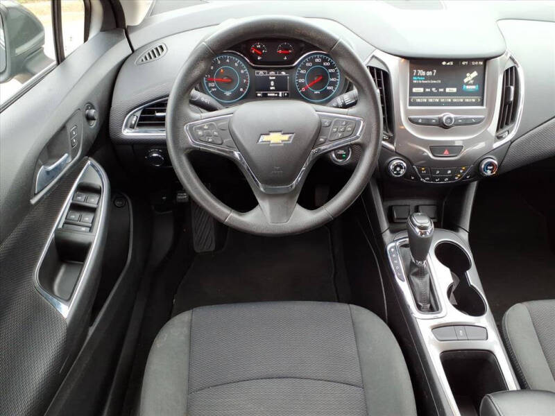 2017 Chevrolet Cruze LT Auto