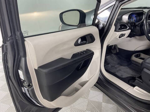 2020 Chrysler Pacifica Touring L