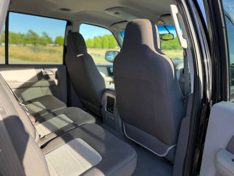 2004 Ford Expedition XLT
