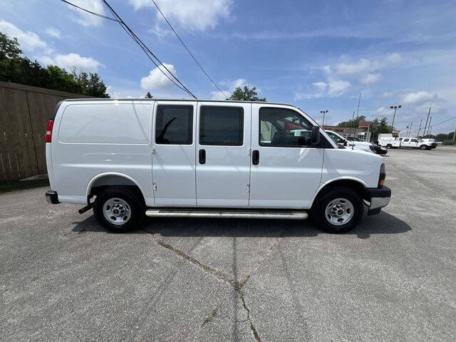 2025 GMC Savana 2500