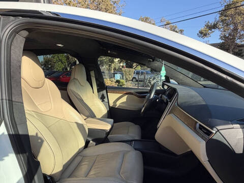 2016 Tesla Model X 90D