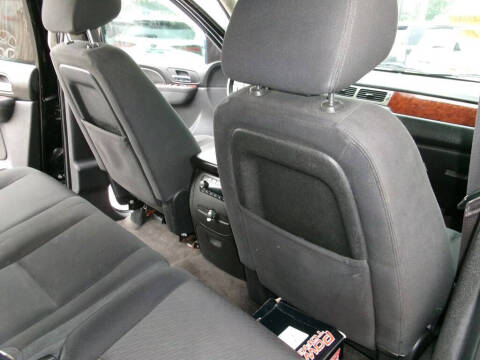 2013 Chevrolet Suburban LS