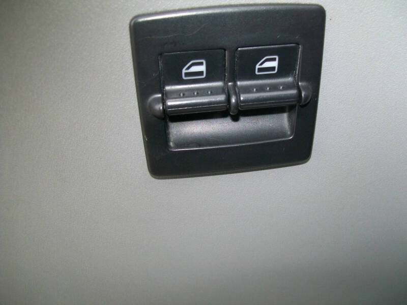 2002 Volkswagen New Beetle Sport