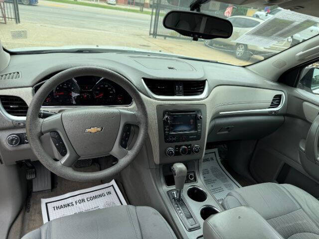 2017 Chevrolet Traverse LS