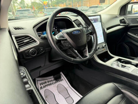 2022 Ford Edge SEL
