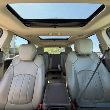 2016 GMC Acadia Denali