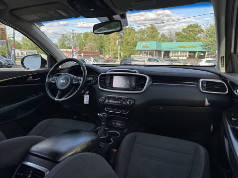 2018 Kia Sorento LX