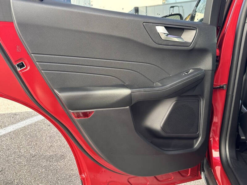 2026 Ford Escape Hybrid ST-Line Select