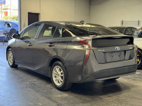 2017 Toyota Prius Two