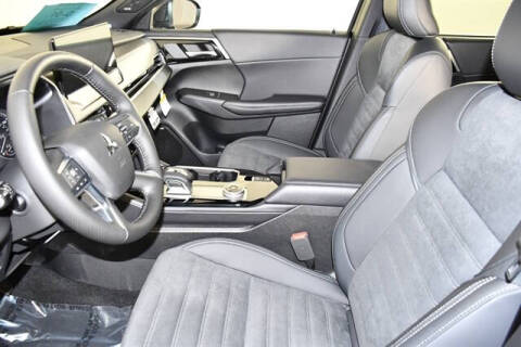 2026 Mitsubishi Outlander LE