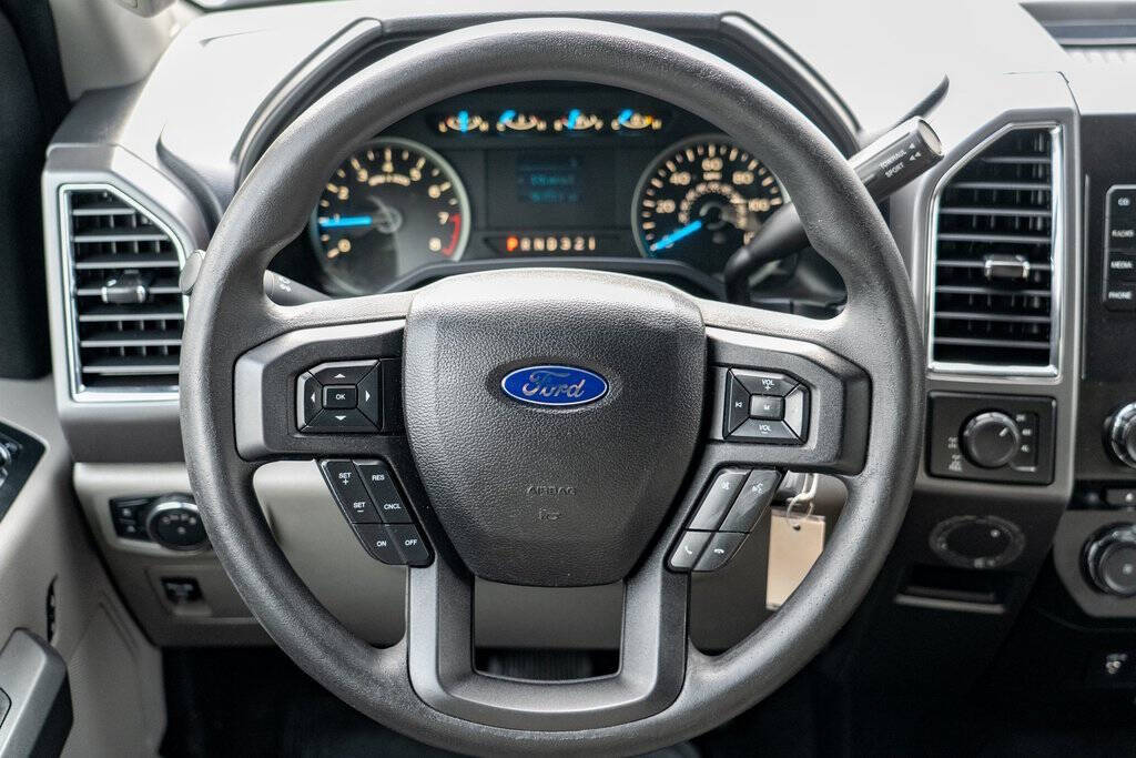 2015 Ford F-150 for sale at Auto Destination in Puyallup, WA