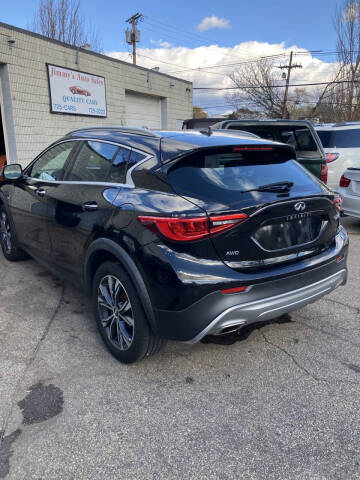 2018 Infiniti QX30 Premium