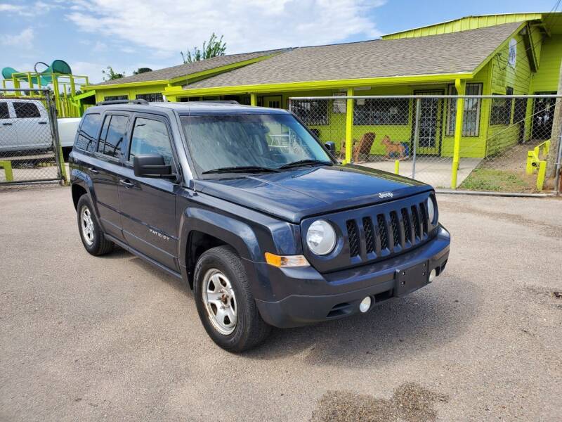 2014 Jeep Patriot for sale at RODRIGUEZ MOTORS CO. in Houston TX