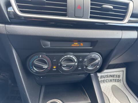 2014 Mazda MAZDA3 i Touring