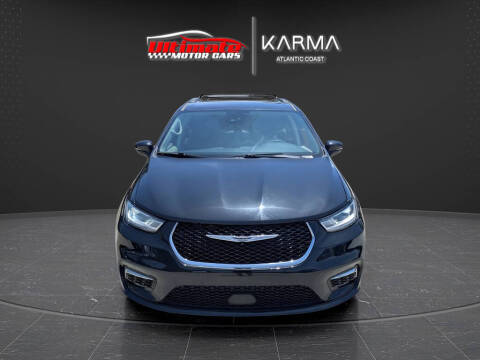 2022 Chrysler Pacifica Touring L