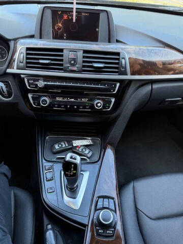 2016 BMW 3 Series 320i